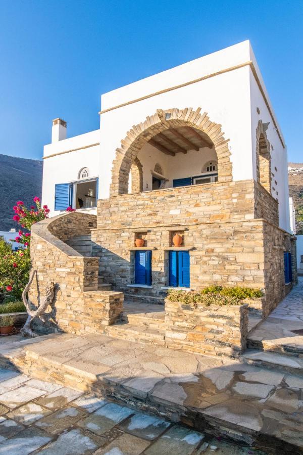 Traditional House By The Sea Istérnia Exterior foto