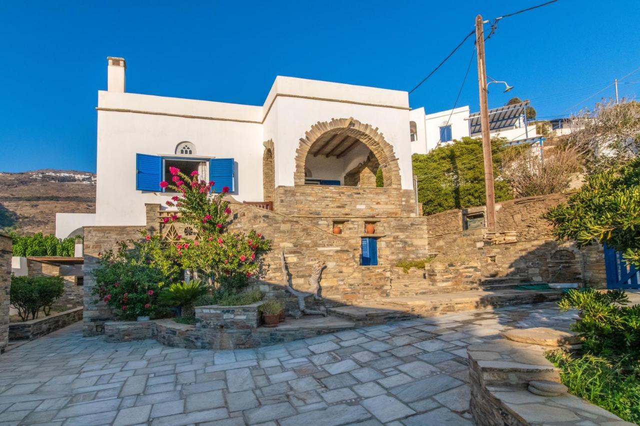 Traditional House By The Sea Istérnia Exterior foto